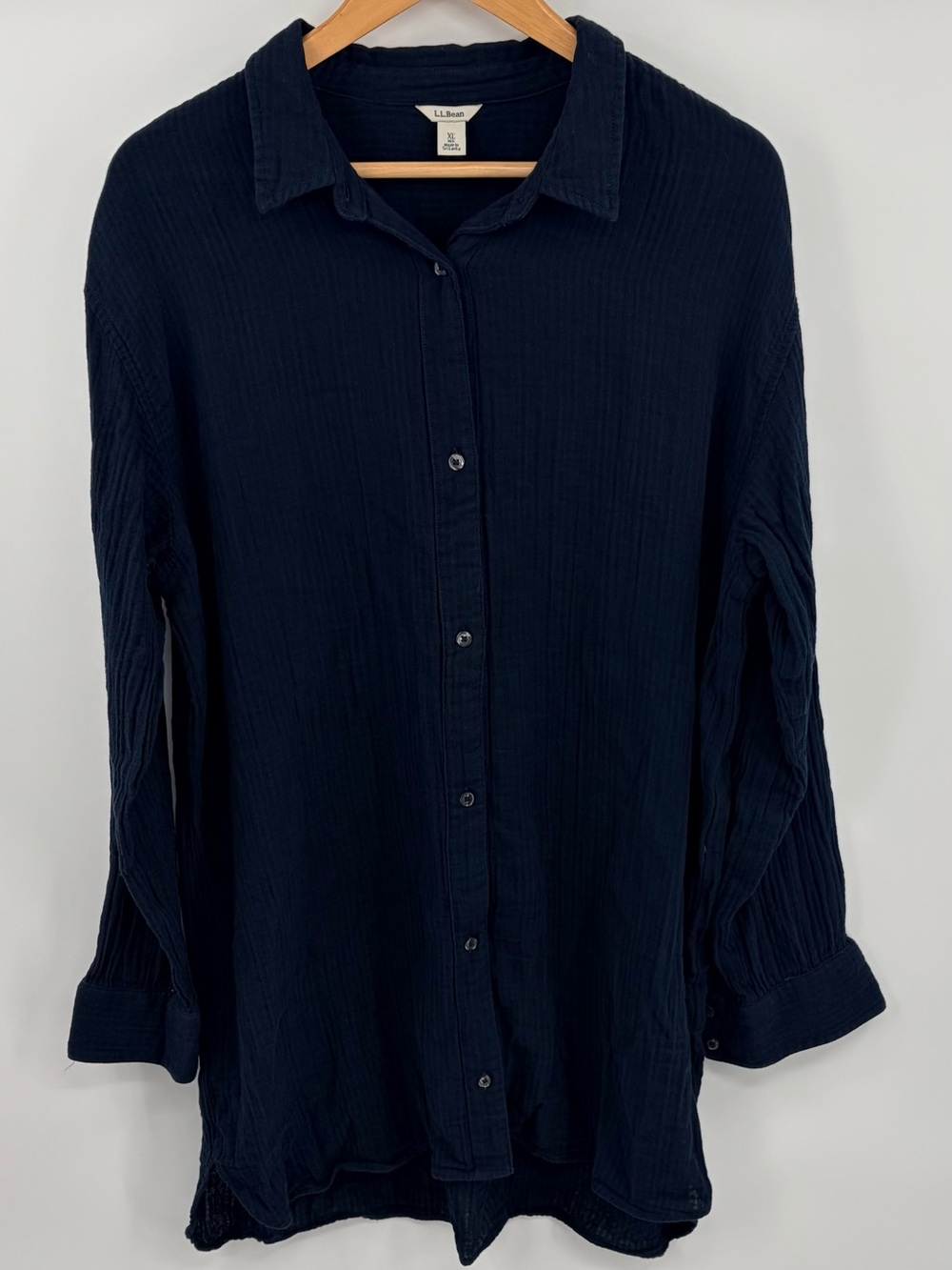 L.L. Bean cloud gaze cotton navy crinkle cover up button front shirt women’s XL